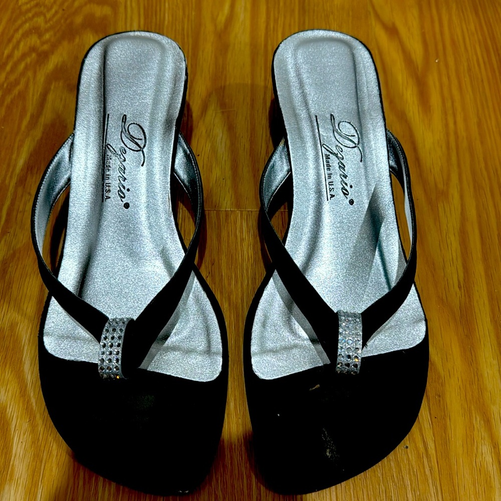 Vintage Dezario sandals sz 8